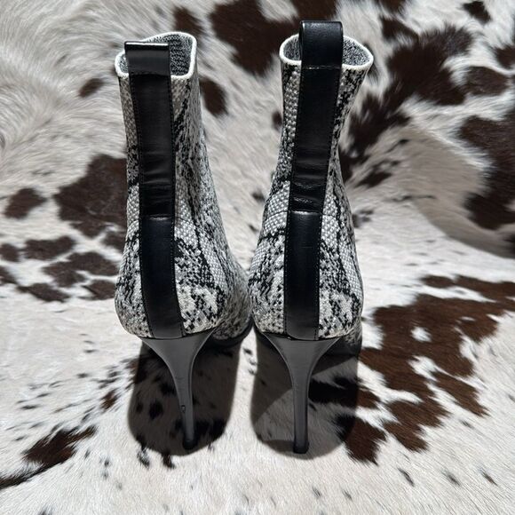 Steve Madden Ender Bootie Size 7.5 B12A - Picture 6 of 10